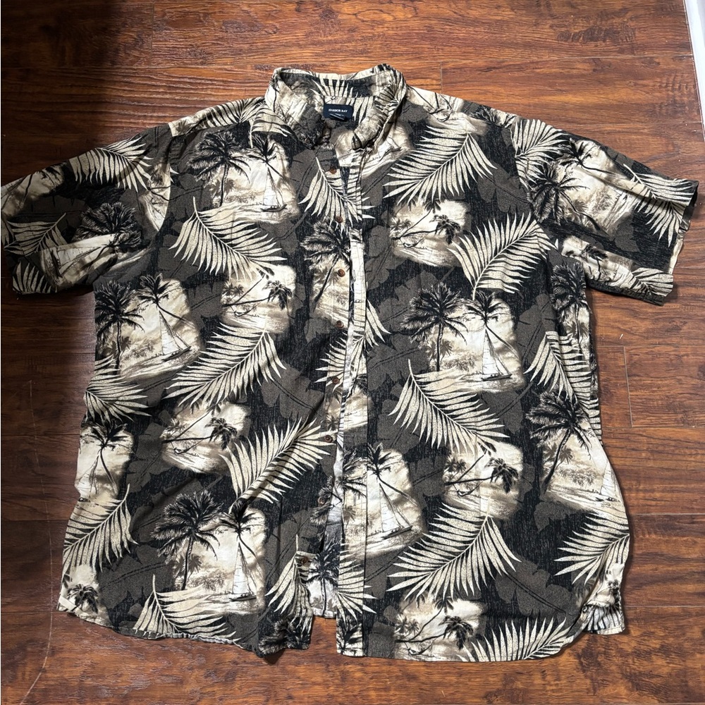 Harbor Bay Tropical Print Men's Shirt